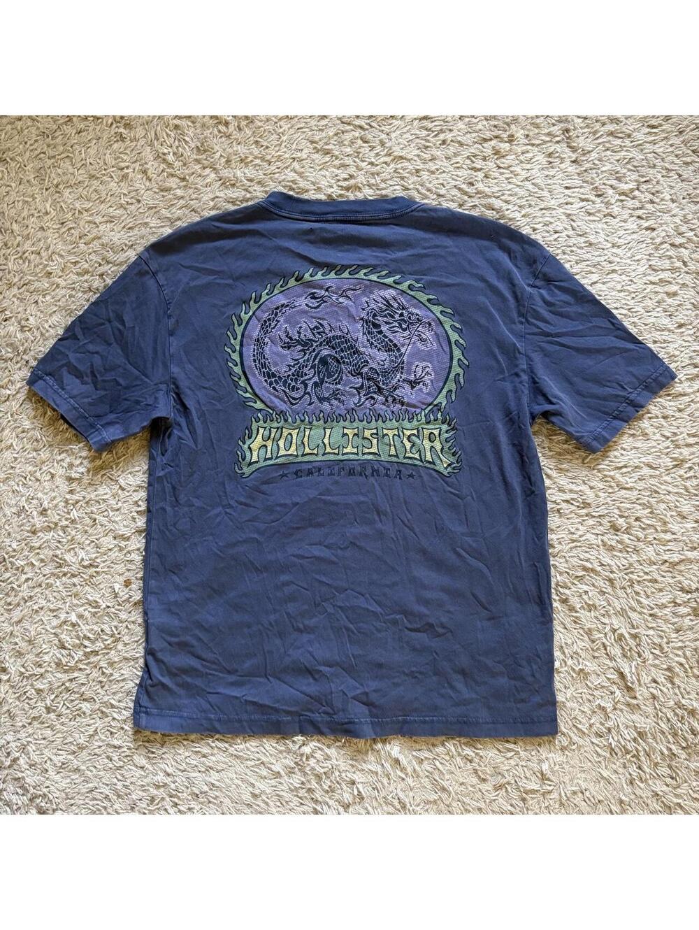 Hollister Co. cotton t-shirt with dragon graphic,